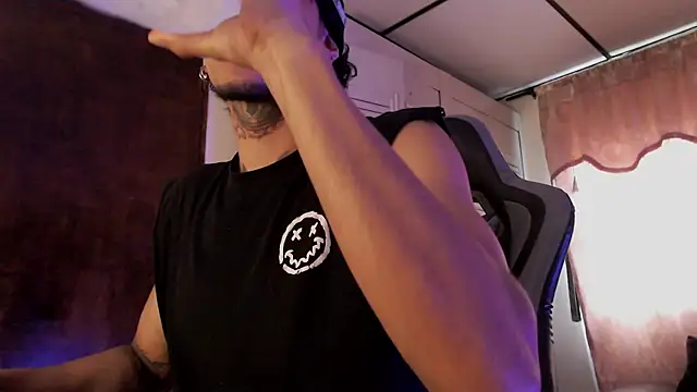 D3v1L88 online show from 04-16-26, 09:39