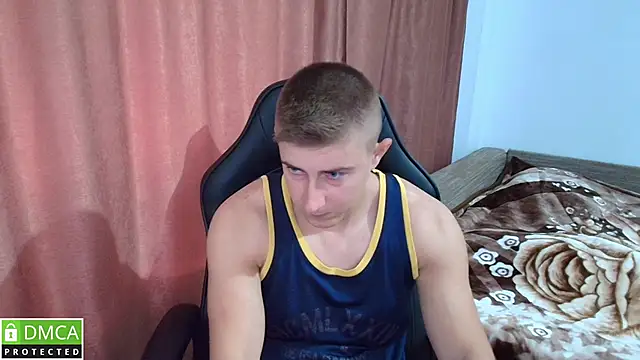 Snapshot of TodMusclePower9 chatting on 05-20-26, 09:48 TodMusclePower9 online show from 05-20-26, 09:48