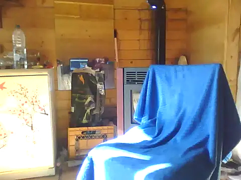 Snapshot of Luanatrav1 chatting on 02-25-26, 08:46 Luanatrav1 online show from 02-25-26, 08:46