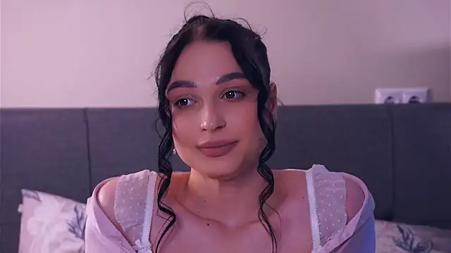 ZofiaSoshnik online show from 04-20-26, 07:44