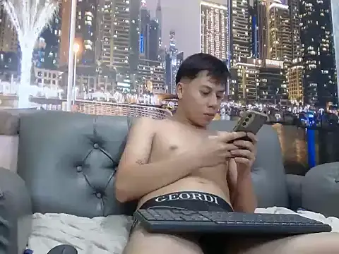 santiago xxxcol online show from 03-23-26, 11:20