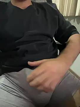 Snapshot of javfran76 chatting on 05-29-26, 12:52 javfran76 online show from 05-29-26, 12:52