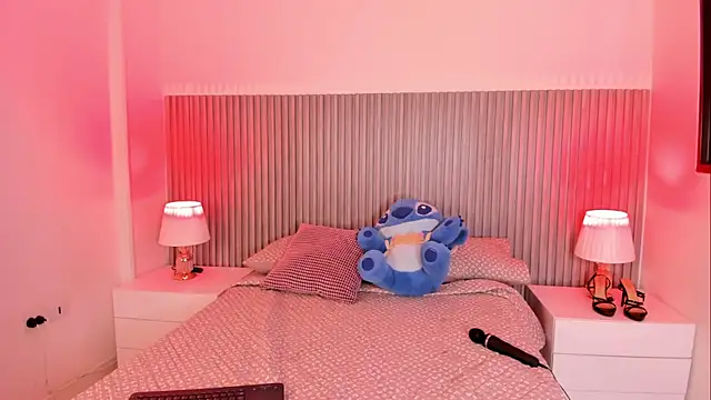 ArianaHilton  online show from 04-17-26, 02:14