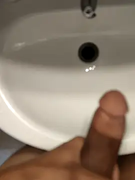 marcooo22annni online show from 04-11-26, 09:02