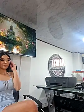 Jade connor online show from 05-04-26, 08:16