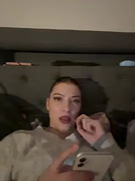 Snapshot of SofieKayla chatting on 02-07-26, 07:17 SofieKayla online show from 02-07-26, 07:17