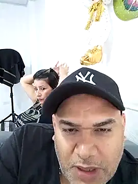 wessAndSandri online show from 04-21-26, 07:50