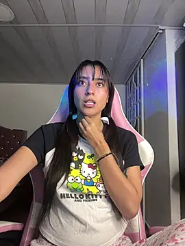 Snapshot of kuromi_x chatting on 02-14-26, 09:39 kuromi x online show from 02-14-26, 09:39