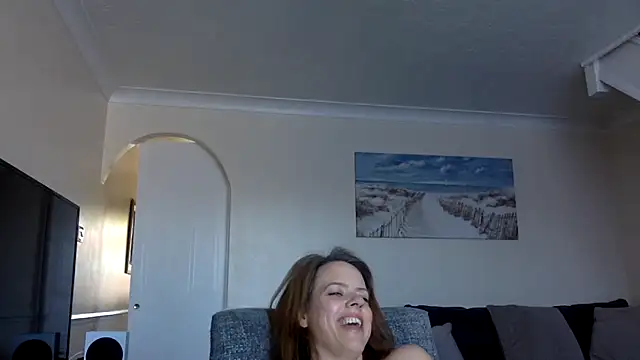 ElizabethArden42- online show from 04-18-26, 07:45