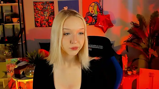 MaoqiBeverly online show from 03-12-26, 08:09