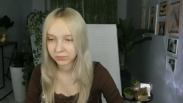 MaoqiBeverly online show from 04-22-26, 05:10