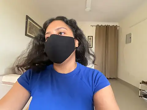 Anna girl22 online show from 06-13-26, 02:42