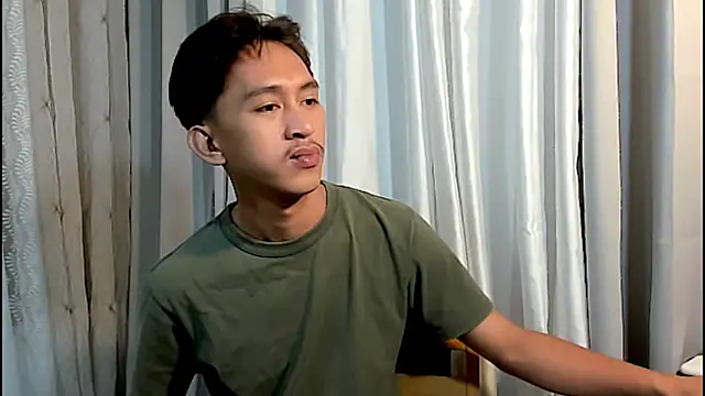  andrie69  online show from 04-17-26, 02:36