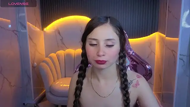 Ariana18 b online show from 05-22-26, 01:06