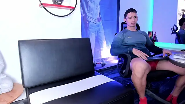CRISTHIAN WOLF1 online show from 07-15-26, 02:39