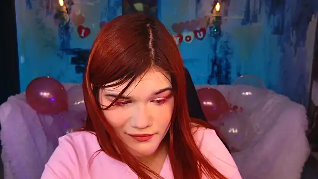 Snapshot of EllieFoxy chatting on 02-11-26, 01:49 EllieFoxy online show from 02-11-26, 01:49