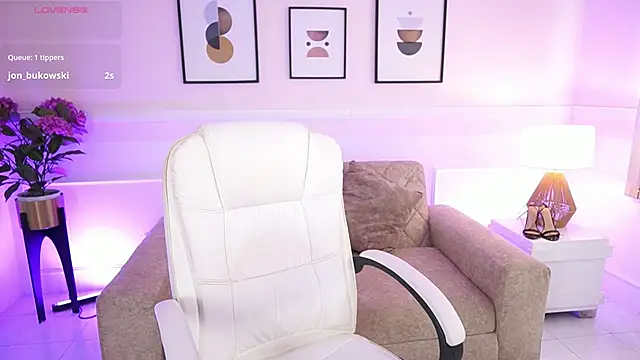 IvyGrabes online show from 04-18-26, 07:07