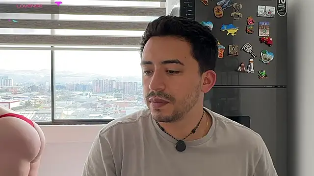 Snapshot of Sofii_n_Diego chatting on 04-03-26, 08:18 Sofii n Diego online show from 04-03-26, 08:18