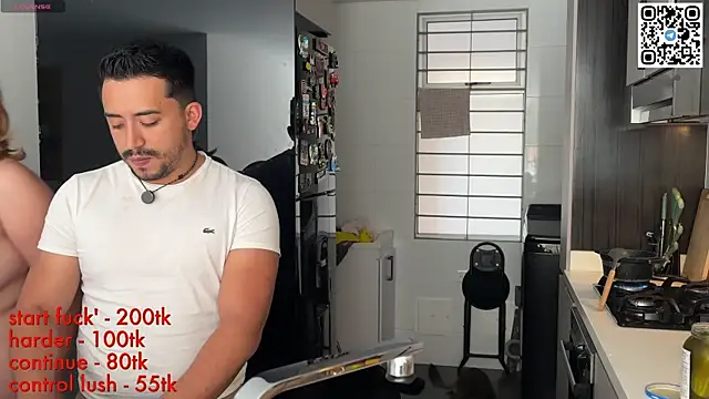 Snapshot of Sofii_n_Diego chatting on 07-05-26, 05:42 Sofii n Diego online show from 07-05-26, 05:42