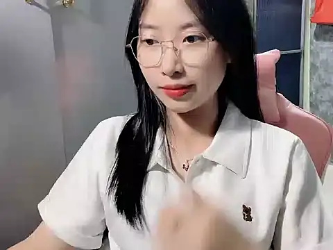 Linne6789 online show from 02-28-26, 03:35