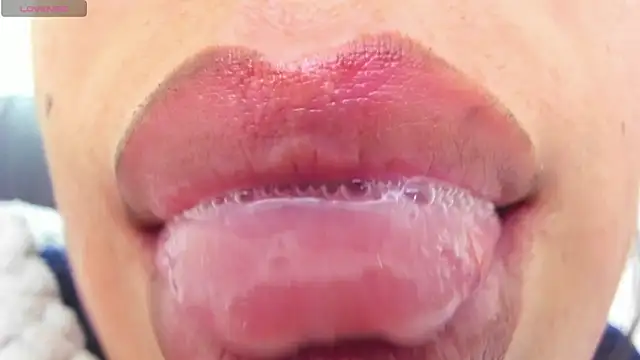 Laura Med online show from 04-15-26, 02:18