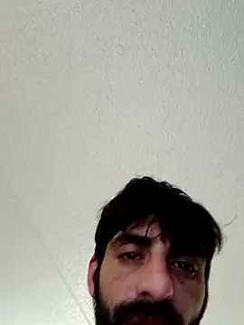 Snapshot of lowhangingdick22 chatting on 03-05-26, 04:52 lowhangingdick22 online show from 03-05-26, 04:52