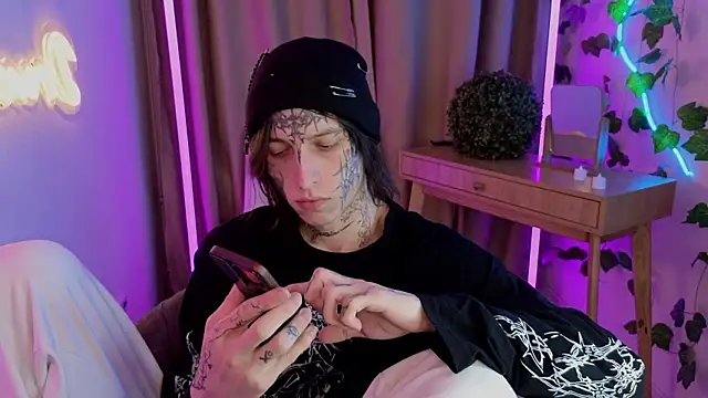 Snapshot of swagamee chatting on 02-04-26, 10:15 swagamee online show from 02-04-26, 10:15