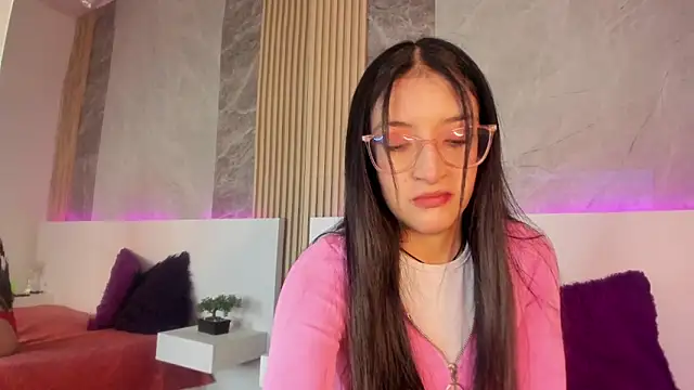 HannaWen  online show from 03-07-26, 12:57