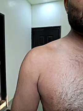 Snapshot of hot---boy1 chatting on 02-03-26, 02:53 hot---boy1 online show from 02-03-26, 02:53