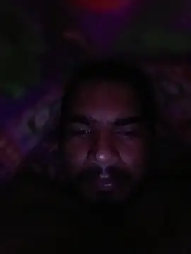 Snapshot of Harry302933 chatting on 03-12-26, 05:30 Harry302933 online show from 03-12-26, 05:30