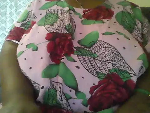 Snapshot of Honeybloom1 chatting on 02-09-26, 10:52 Honeybloom1 online show from 02-09-26, 10:52