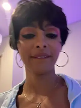 Snapshot of Candelaria0007 chatting on 02-06-26, 12:48 Candelaria0007 online show from 02-06-26, 12:48