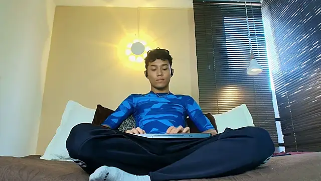 Damon Salvarote S online show from 04-17-26, 07:06