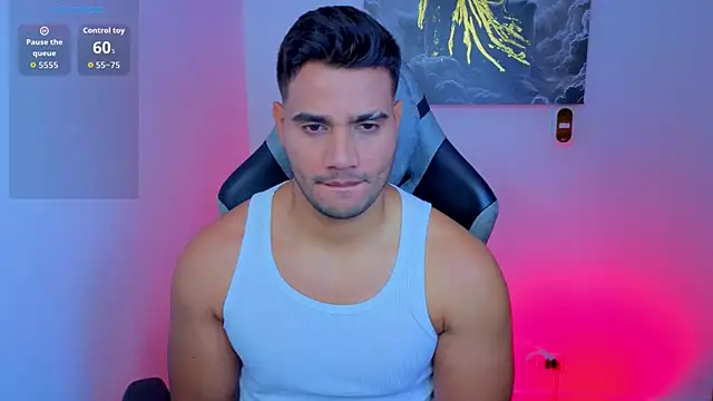 AndresRodriguez1 online show from 06-15-26, 12:29