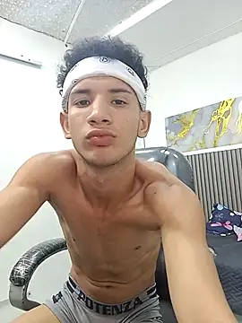 JDWhite18 online show from 03-18-26, 04:15