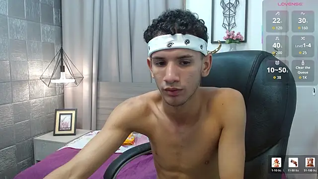JDWhite18 online show from 05-18-26, 03:24