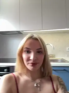 SinLuna  online show from 06-12-26, 11:09