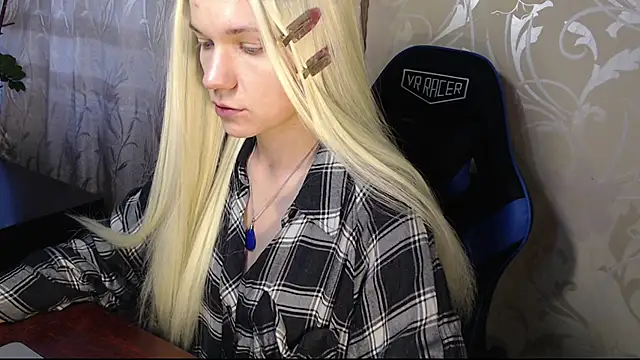 Shiny Victoria online show from 03-11-26, 11:05