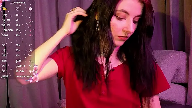 NicoleLuxe online show from 03-17-26, 07:17