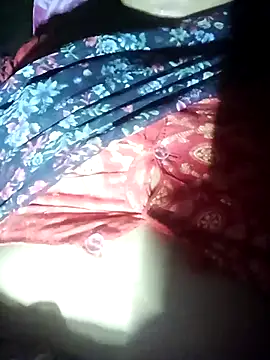 Snapshot of Royal_hotti0011 chatting on 05-15-26, 05:09 Royal hotti0011 online show from 05-15-26, 05:09