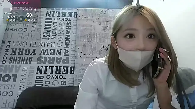 erinaka123 online show from 02-23-26, 12:02