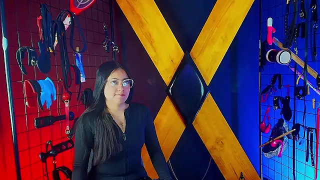 Candyqueen bdsm  online show from 03-20-26, 03:39