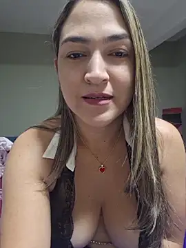 Snapshot of Grecia00x chatting on 04-24-26, 02:25 Grecia00x online show from 04-24-26, 02:25