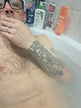 Snapshot of Ukcoiple chatting on 02-02-26, 09:24 Ukcoiple online show from 02-02-26, 09:24