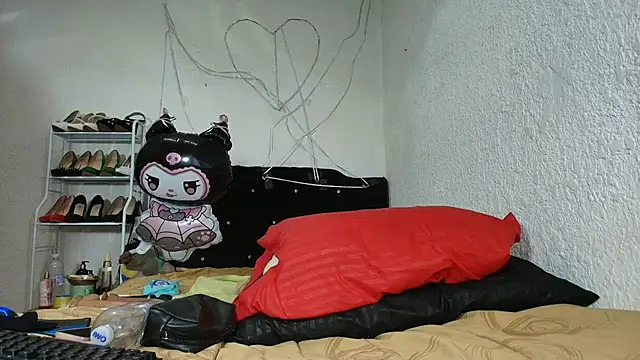 Isabelle Sara online show from 03-19-26, 09:35