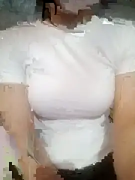 Snapshot of quynhlyyy chatting on 04-06-26, 01:25 quynhlyyy online show from 04-06-26, 01:25