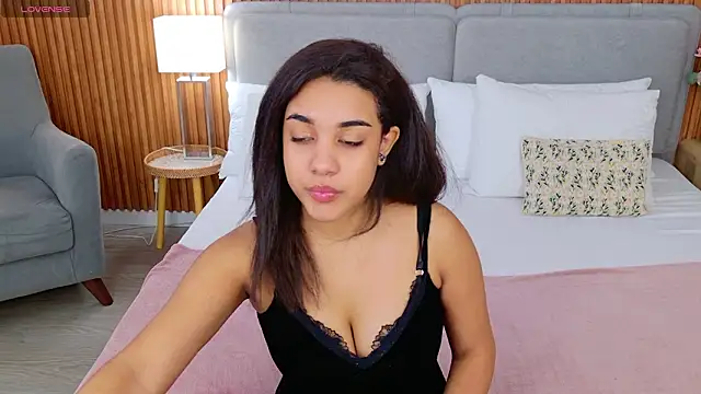 Luna Cortier online show from 03-16-26, 07:12