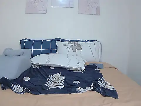 Snapshot of naughtywife118 chatting on 03-01-26, 04:58 naughtywife118 online show from 03-01-26, 04:58