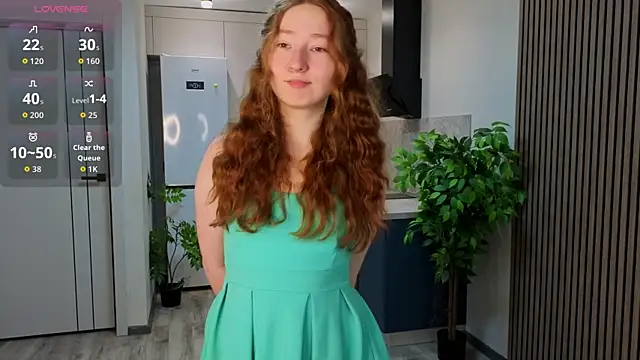 MaraButtrey online show from 04-10-26, 01:11