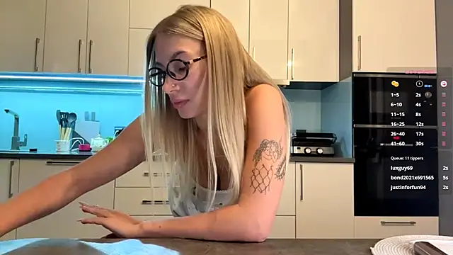 SoftnessMila online show from 03-11-26, 03:40